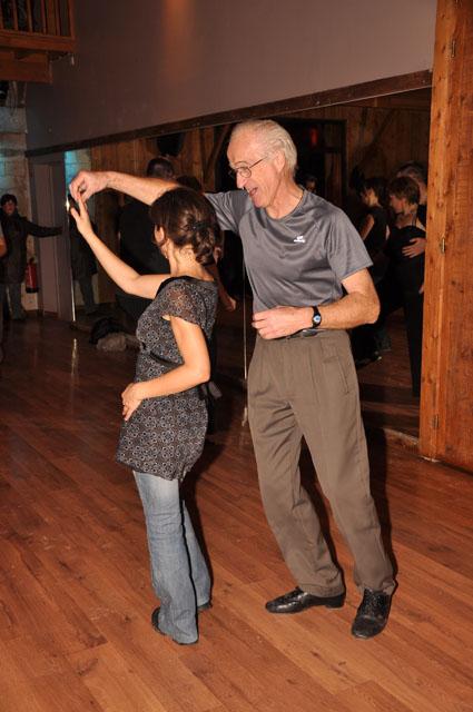 min 2011 12 04 station danse 093